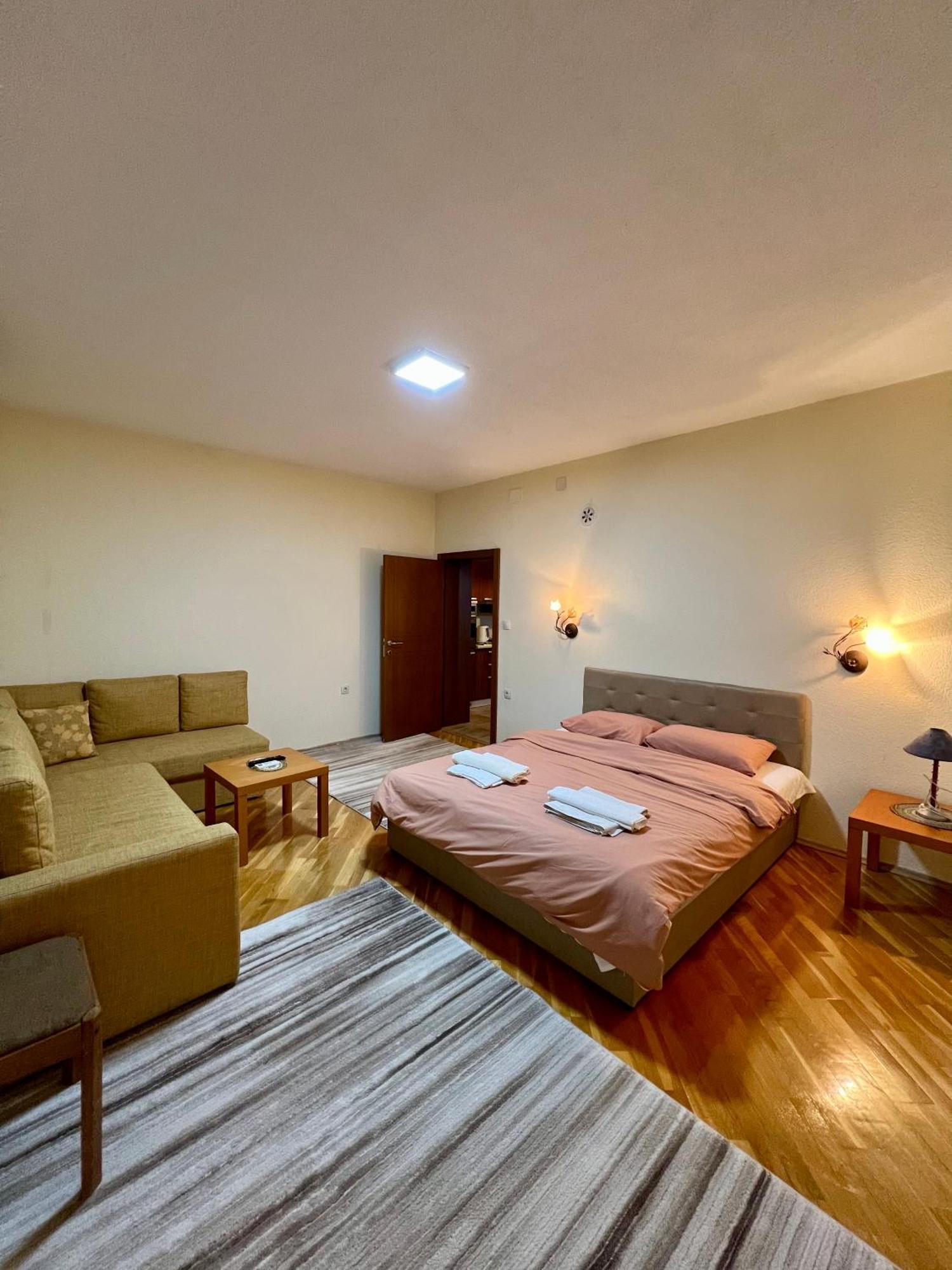 Blue Diamond Apartment โอครีด ภายนอก รูปภาพ