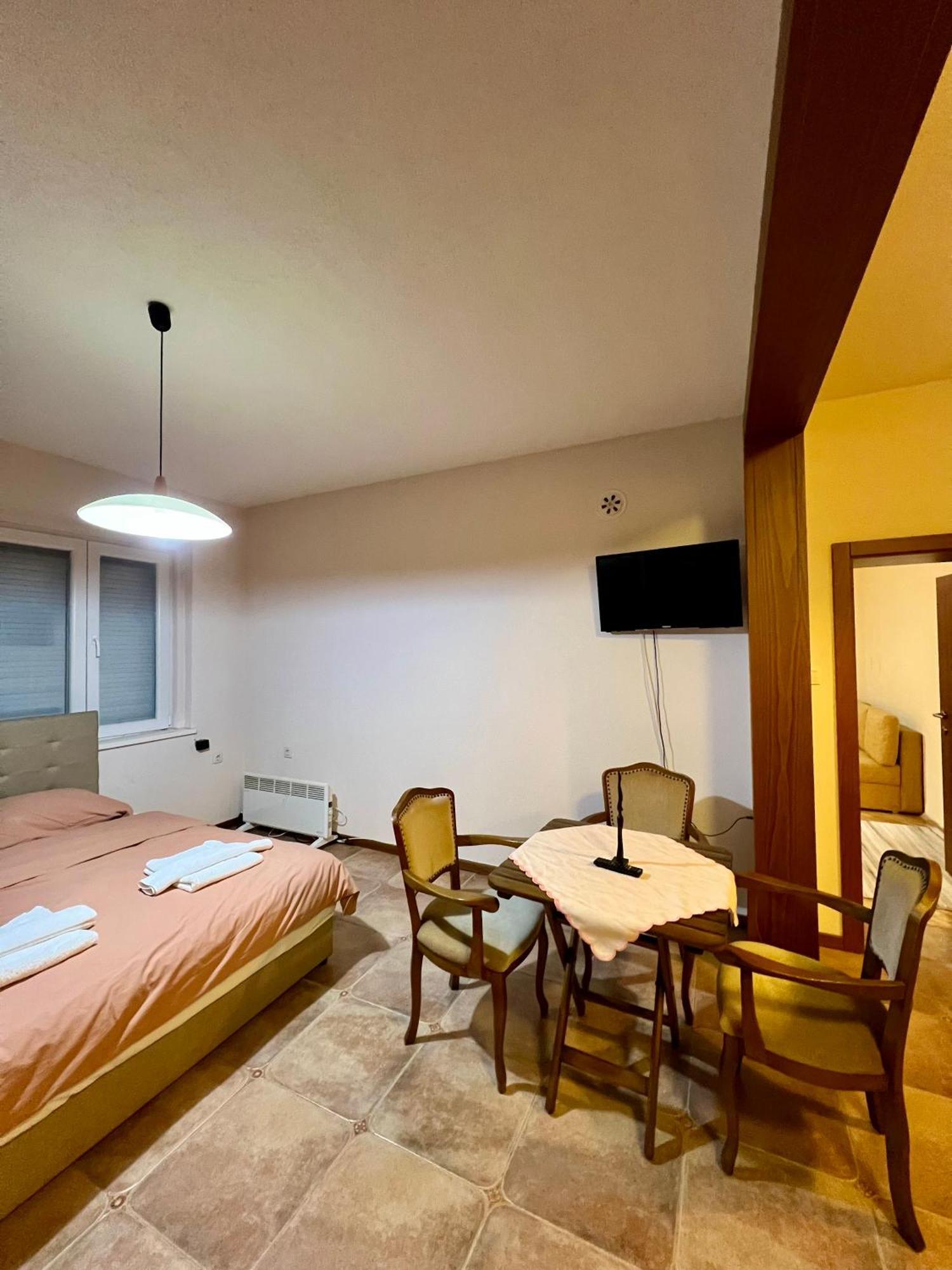 Blue Diamond Apartment โอครีด ภายนอก รูปภาพ
